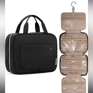 BAGSMART hanging toiletry bag NWT